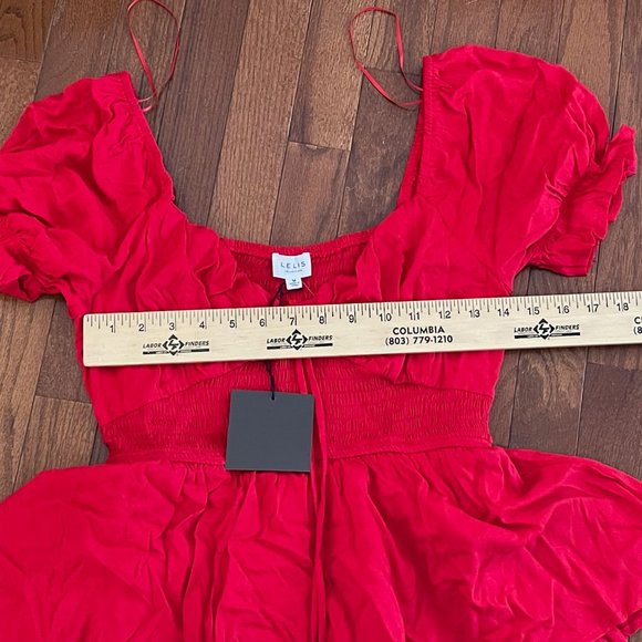 NWT Le Lis Red Puff Sleeve Tiered Romper Size Medium - Picture 15 of 16